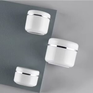 عبوة مستحضرات تجميل فارغة للسفر، جرة بلاستيكية بيضاء  حجم 30 مل